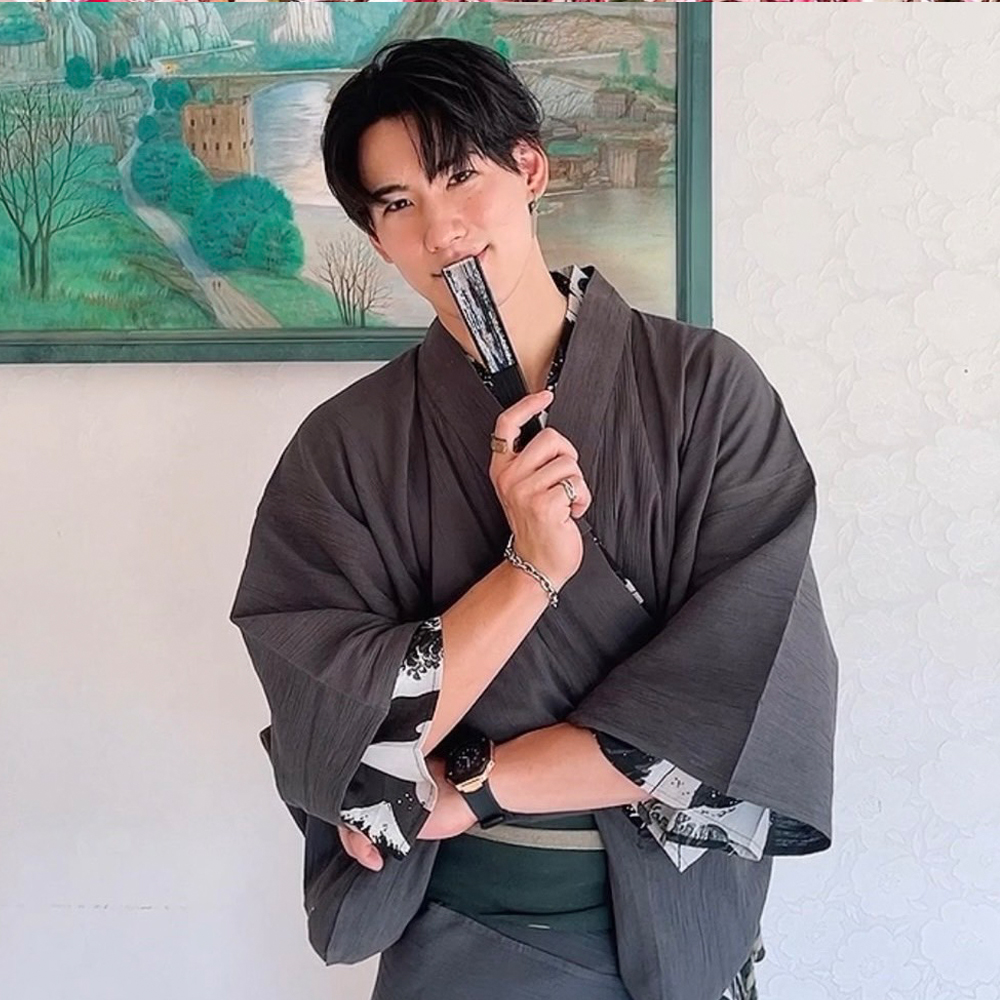 青山拓磨
